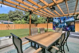 1011 Nottingham Drive photo 4