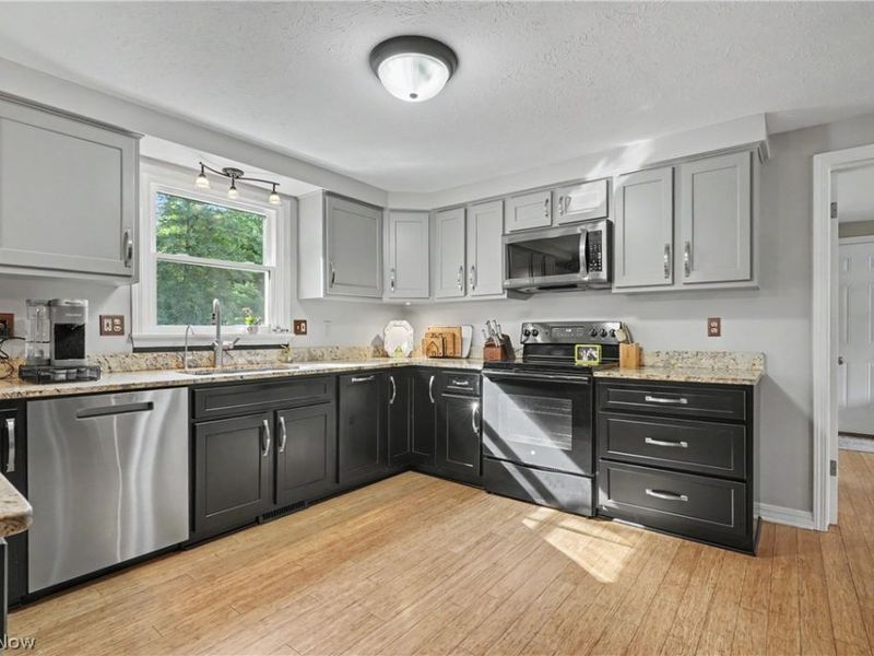 7370 LaCosta Drive, Hudson, OH 44236 Photo 5