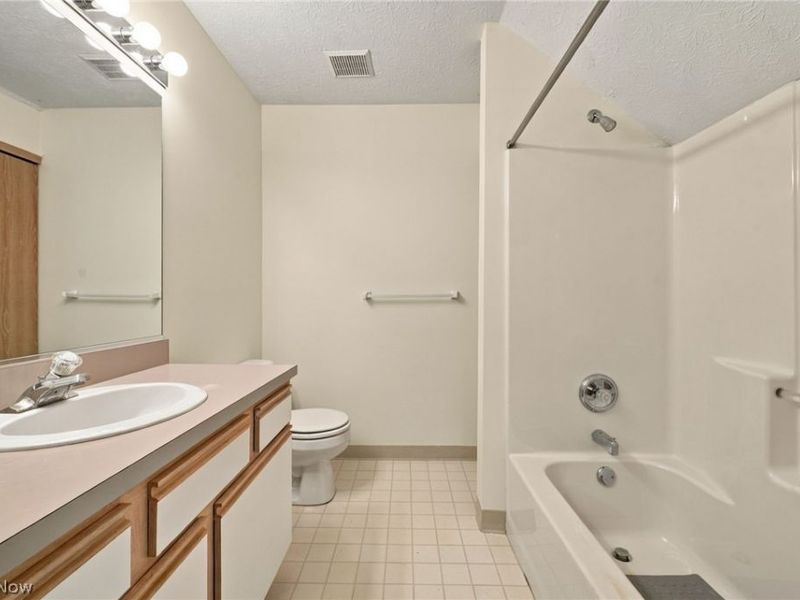 4035 Villas Drive, Stow, OH 44224 Photo 28
