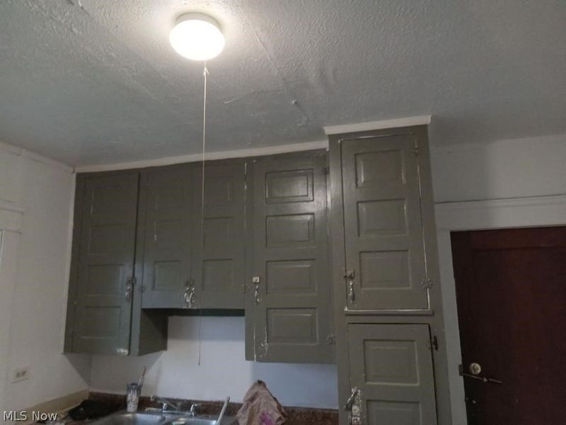 626 E 130th Street, Cleveland, OH 44108 Photo 20