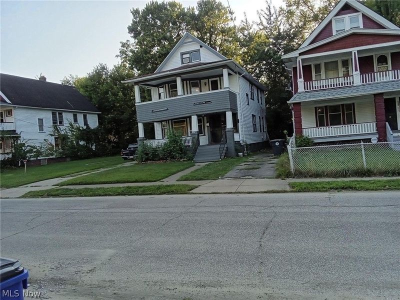 626 E 130th Street, Cleveland, OH 44108 Photo 3