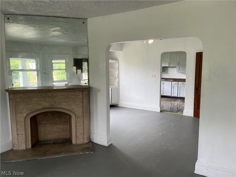 626 E 130th Street, Cleveland, OH 44108 Photo 5