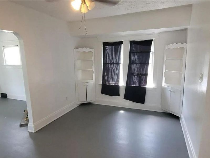 626 E 130th Street, Cleveland, OH 44108 Photo 6