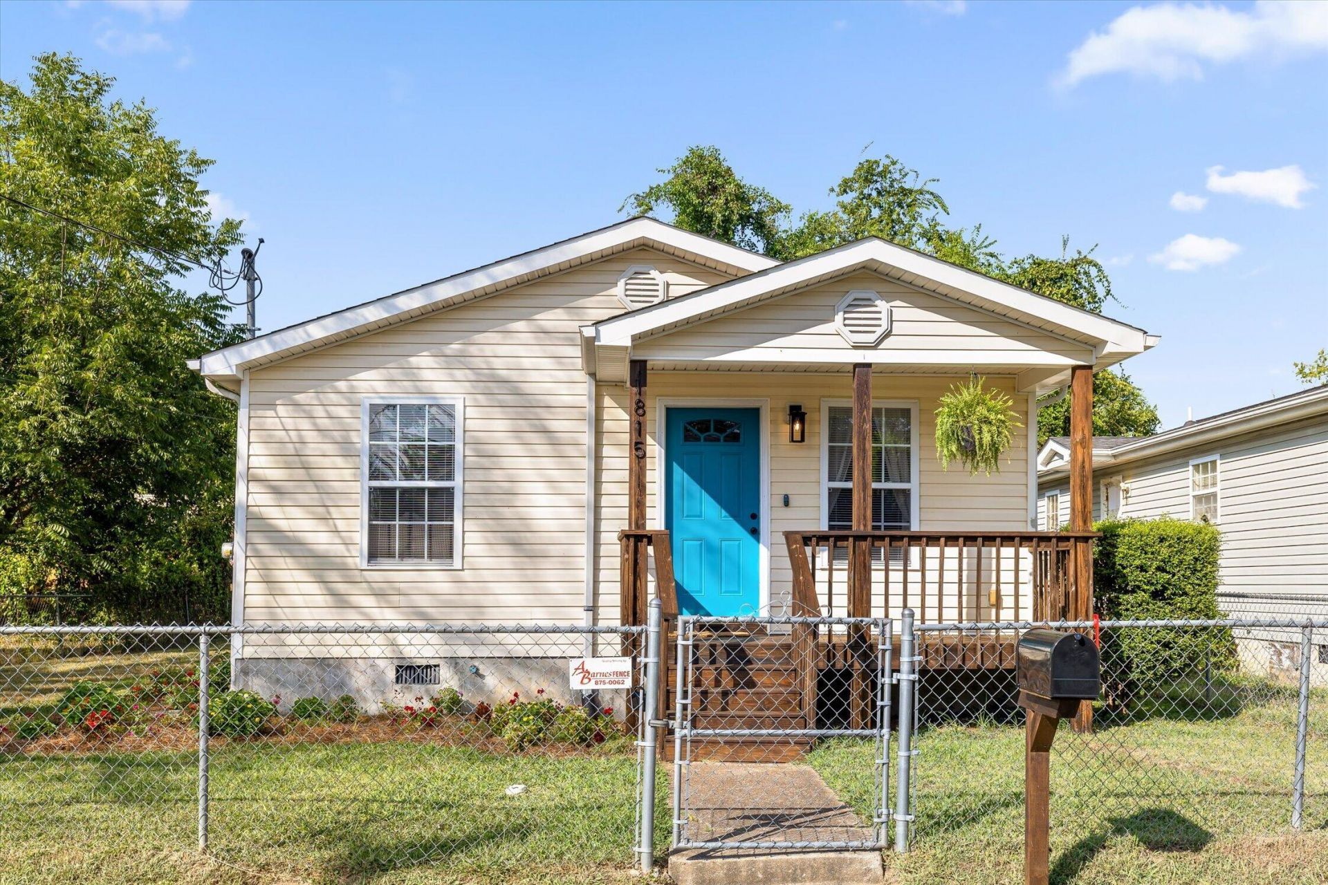 1815 Walker Avenue, Chattanooga, TN 37404 Main Photo