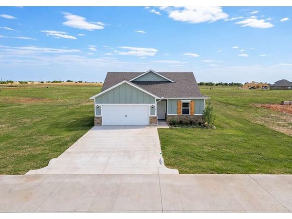 1721 Elm Circle, Tuttle, OK 73089