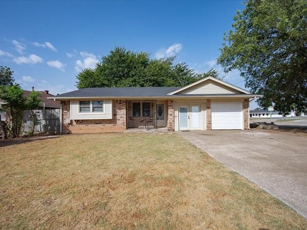 1209 Lawton, Oklahoma City, OK 73160