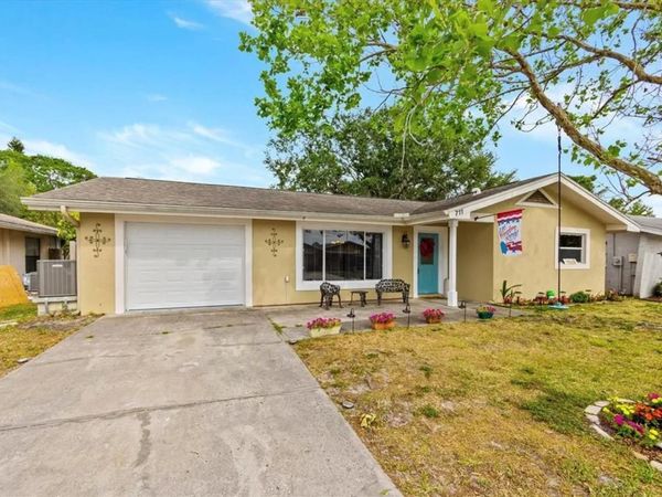 711 LEMONWOOD DRIVE , OLDSMAR, FL 34677