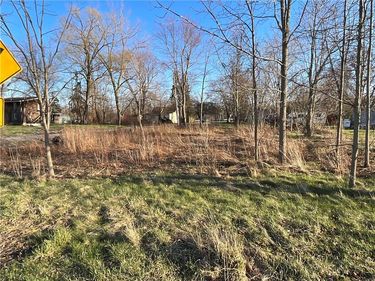 3244 W Lake Road , Wilson, NY 14172