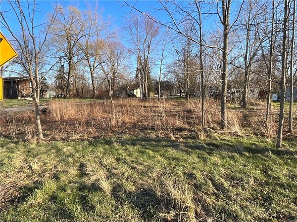 3244 W Lake Road , Wilson, NY 14172