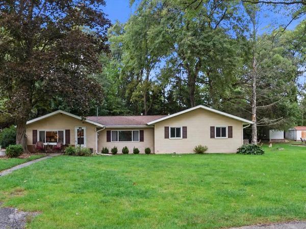 915 Bayview AVENUE, Twin Lakes, WI 53181