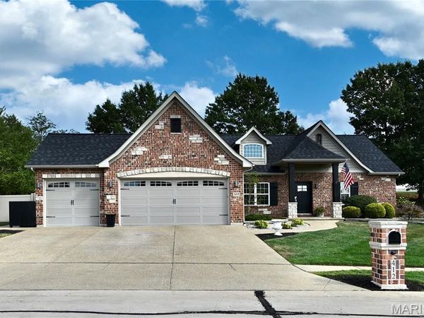 412 Cottage Grove Drive, Wentzville, MO 63385