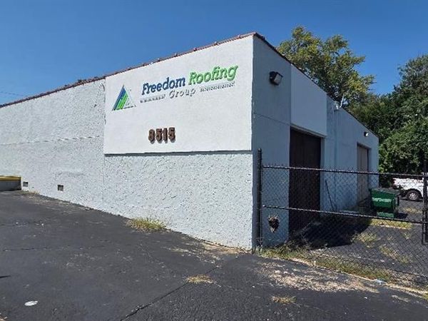 8515 Airport Road , Berkeley, MO 63134