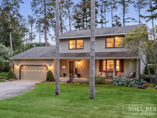 17218 Timber Dunes Drive, Grand Haven, MI 49417