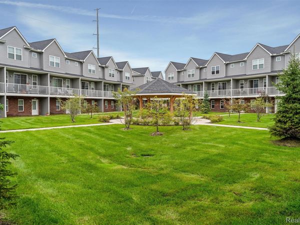 3971 Trailwaycommons Circle , Auburn Hills, Mi 48326