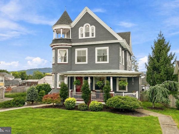1800 WASHINGTON BOULEVARD, EASTON, PA 18042