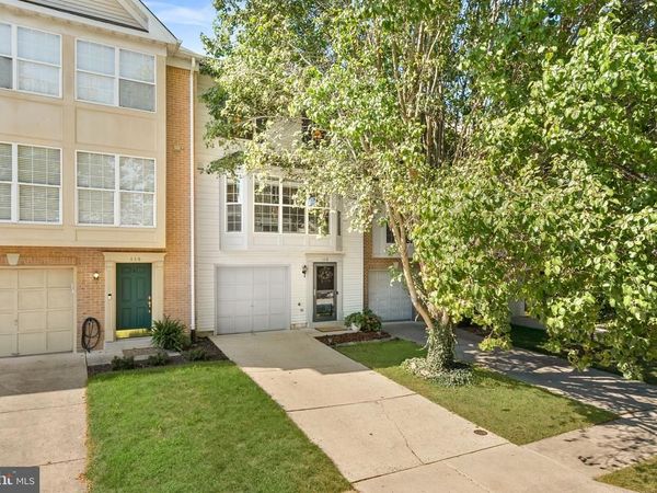 112 HAMPSHIRE SQUARE SW , LEESBURG, VA 20175
