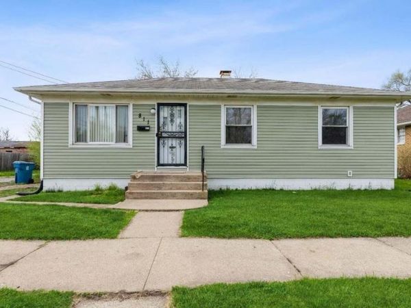 811 E 15th Avenue , Gary, IN 46407