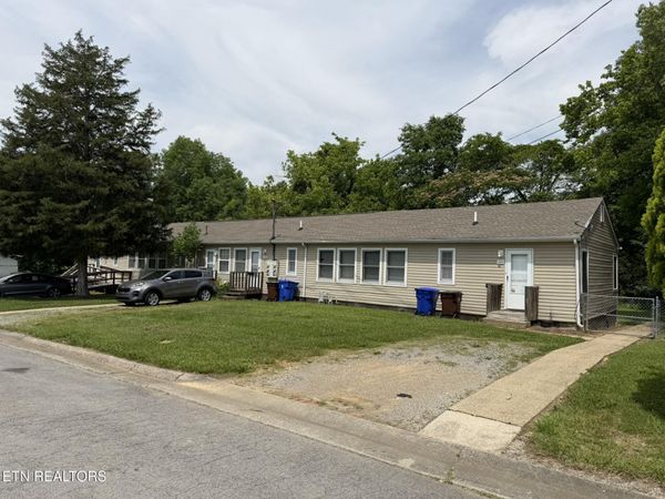 146 Lancaster Rd, Oak Ridge, TN 37830