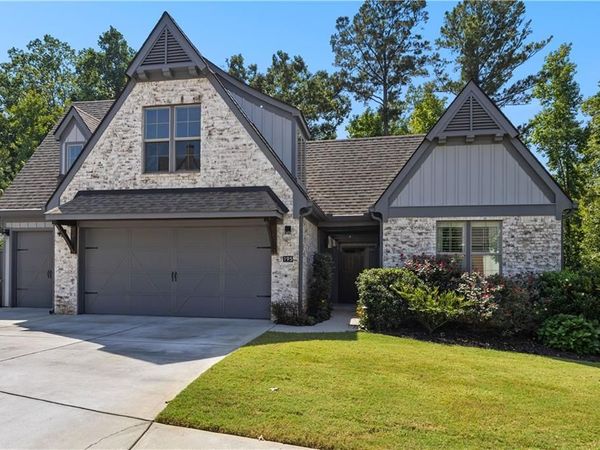 195 Arbor Garden Circle, Newnan, GA 30265