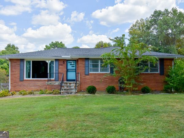 218 S Mission Ridge Dr, Rossville, GA 30741