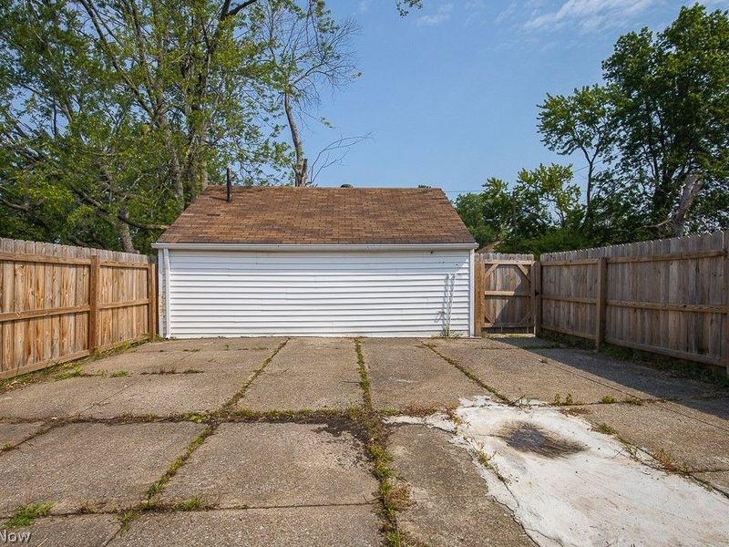 12600 Sprecher Avenue, Cleveland, OH 44135 Photo 28