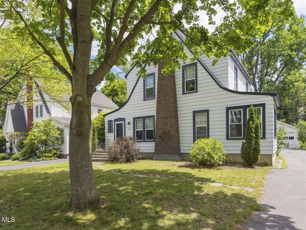 1476 Regent Street, Niskayuna, NY 12309