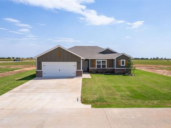 1725 Elm Circle, Tuttle, OK 73089