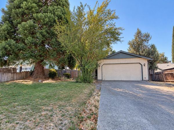 181 Southridge Way, Grants Pass, OR 97527