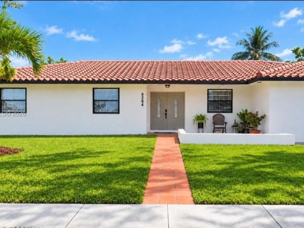 8284 SW 205th Ter , Cutler Bay, FL 33189