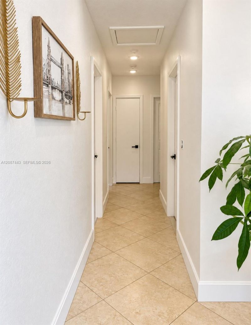 8284 SW 205th Ter , Cutler Bay, FL 33189 Photo
