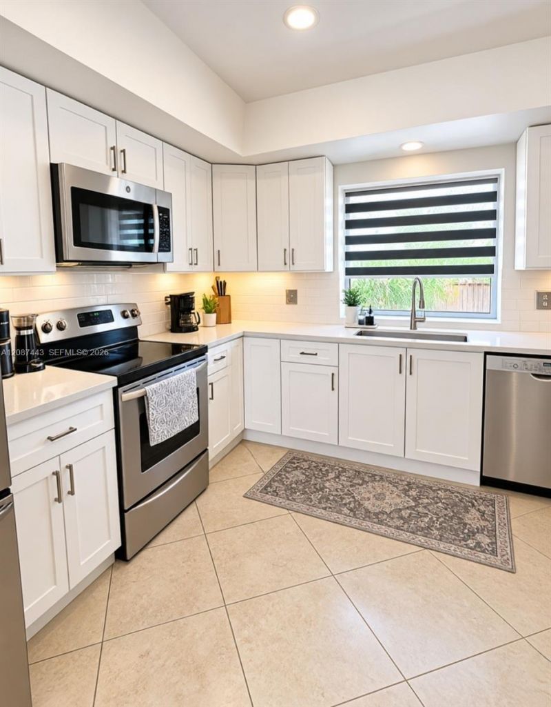 8284 SW 205th Ter , Cutler Bay, FL 33189 Photo