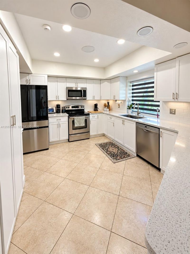 8284 SW 205th Ter , Cutler Bay, FL 33189 Photo