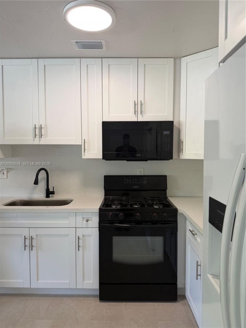 9940 SW 212th St, Cutler Bay, FL 33189 Photo