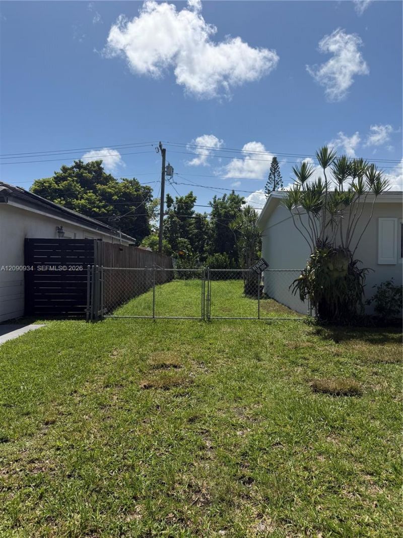 9940 SW 212th St, Cutler Bay, FL 33189 Photo