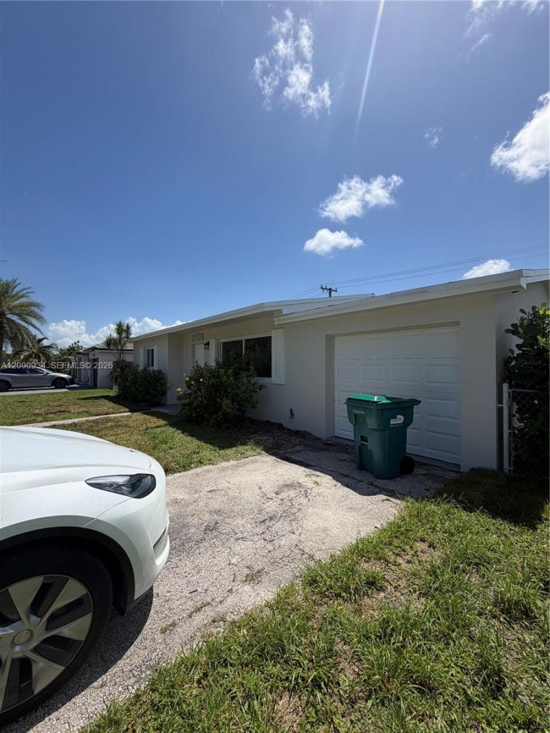9940 SW 212th St, Cutler Bay, FL 33189 Photo