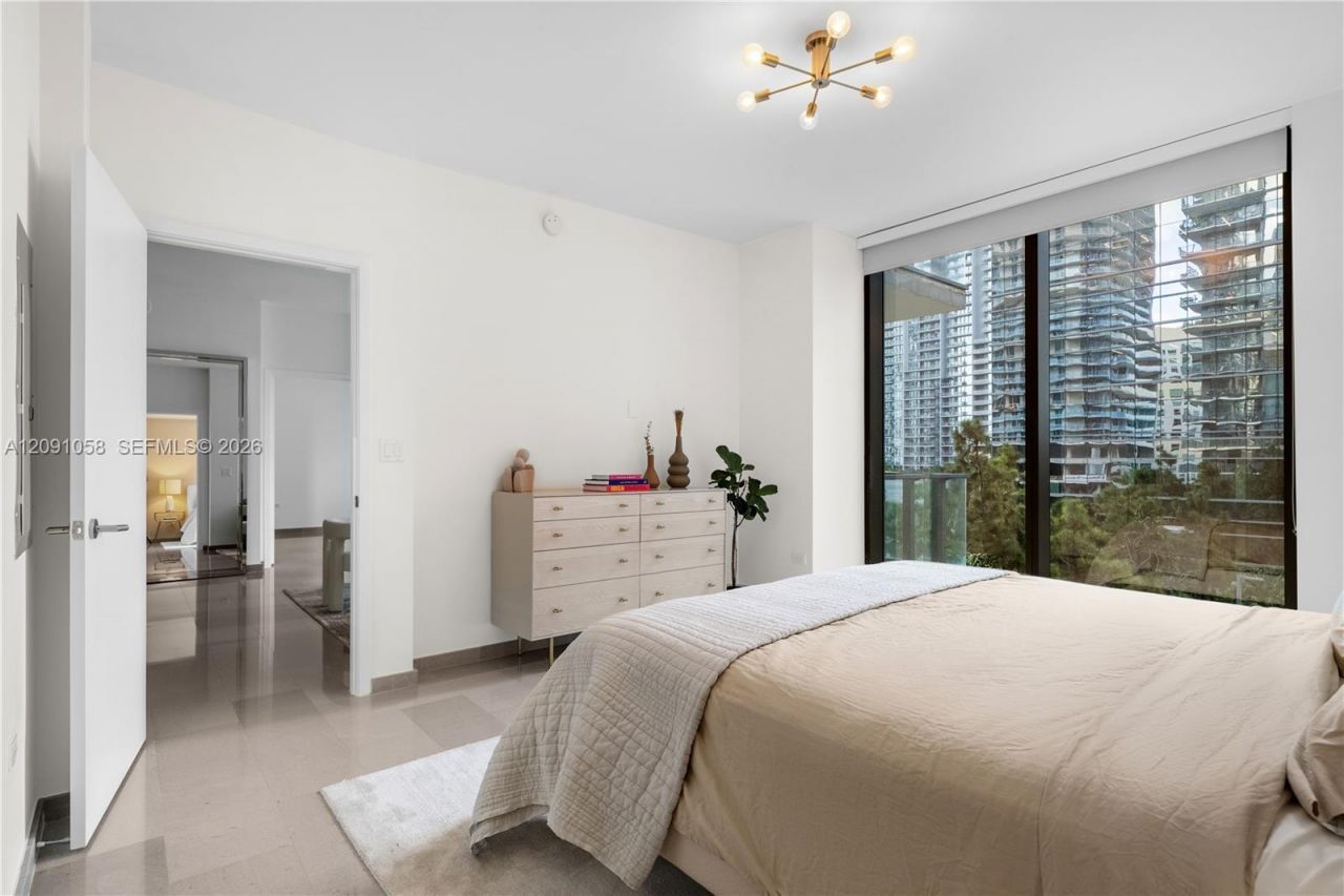 88 SW 7th St , Unit 809, Miami, FL 33130 Photo