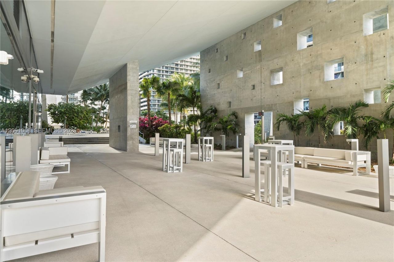 88 SW 7th St , Unit 809, Miami, FL 33130 Photo