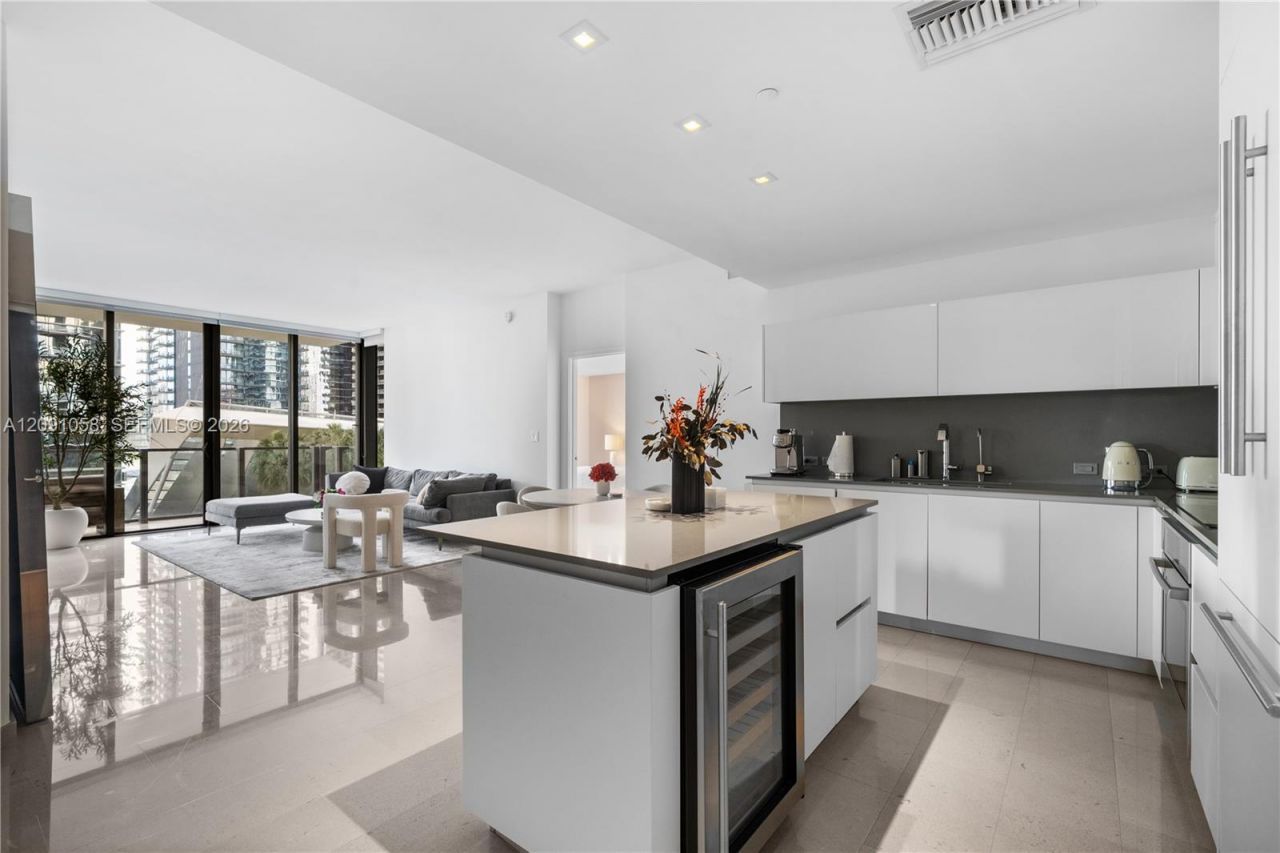 88 SW 7th St , Unit 809, Miami, FL 33130 Photo