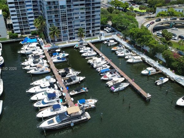 1700 NW North River Dr , Miami, FL 33125