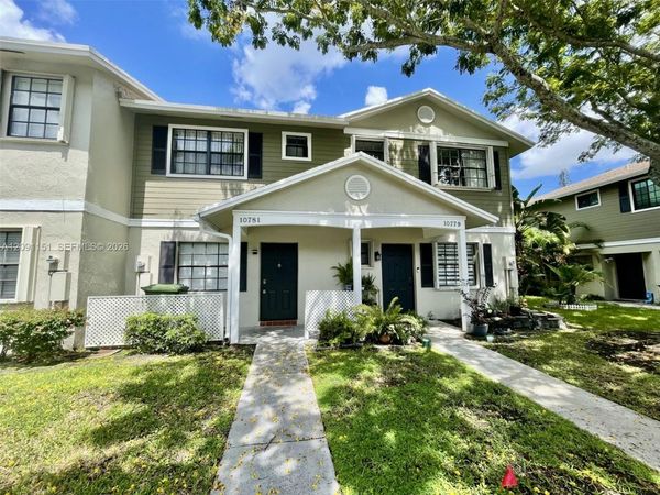 10781 NW 11th St , Unit 10781, Pembroke Pines, FL 33026
