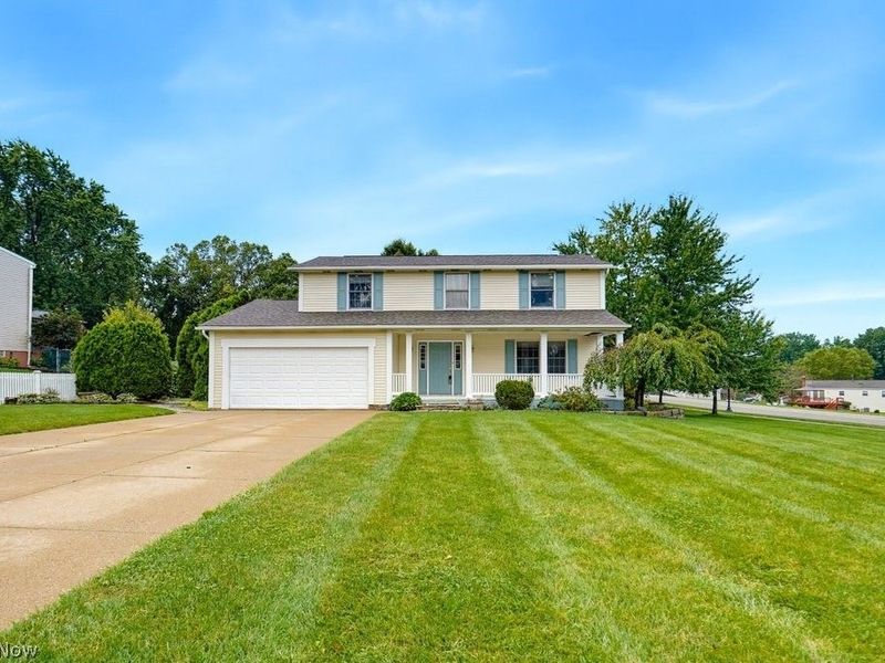 4209 Sunnyview Drive, Uniontown, OH 44685 Photo 2