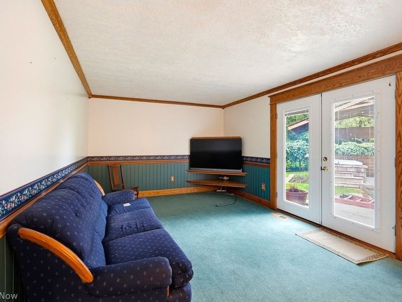 4209 Sunnyview Drive, Uniontown, OH 44685 Photo 3