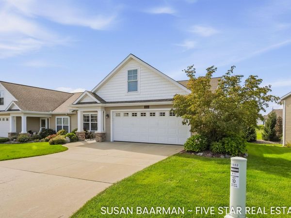 11552 S South Lake Drive, Unit 108, Holland, MI 49424