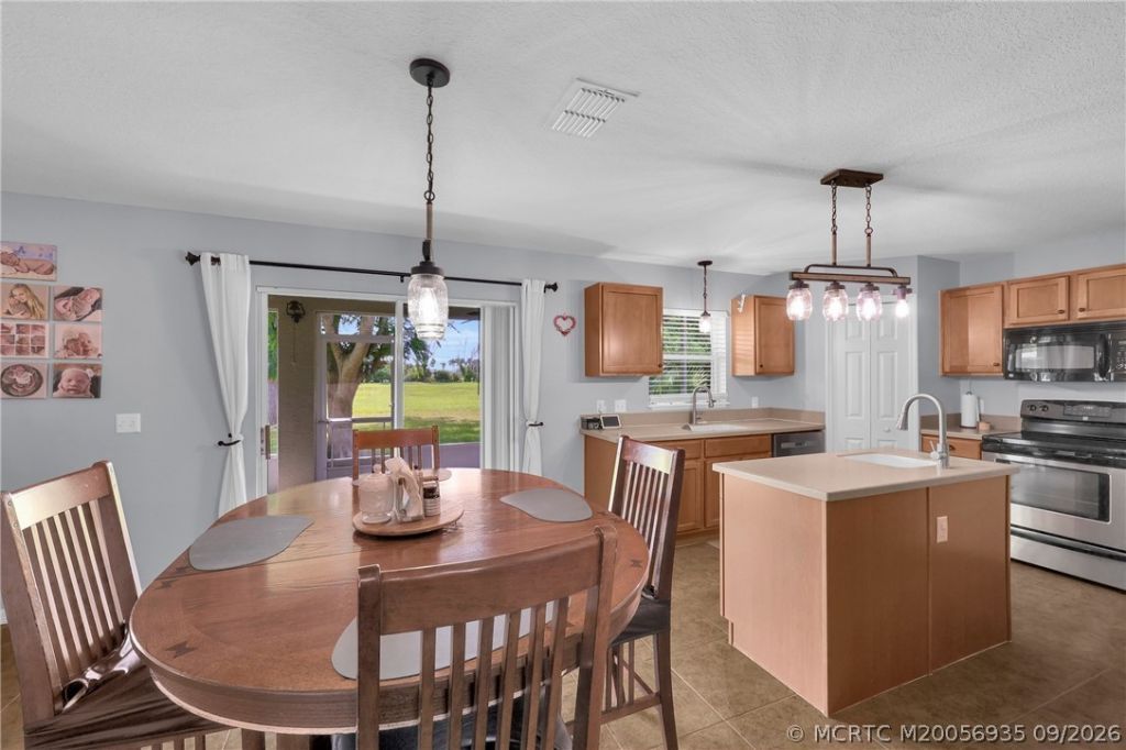 5209 NW Wisk Fern Circle Nw, Port Saint Lucie, FL 34986 Photo