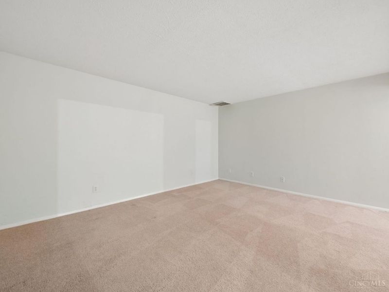 8062 Mill Rock Drive, West Chester, OH 45069 Photo 21
