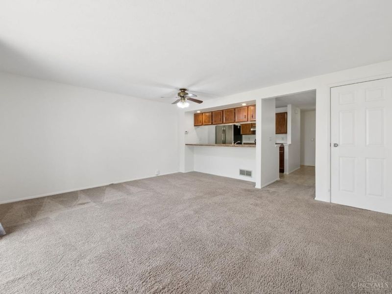 8062 Mill Rock Drive, West Chester, OH 45069 Photo 8