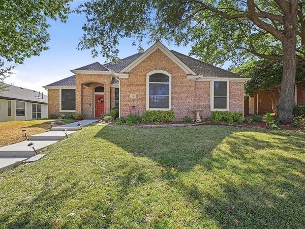 841 N Old Orchard Lane, Lewisville, TX 75077
