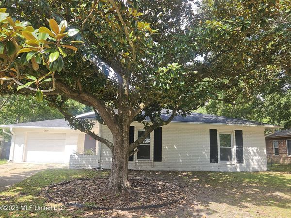 1309 Parktown Drive, Ocean Springs, MS 39564