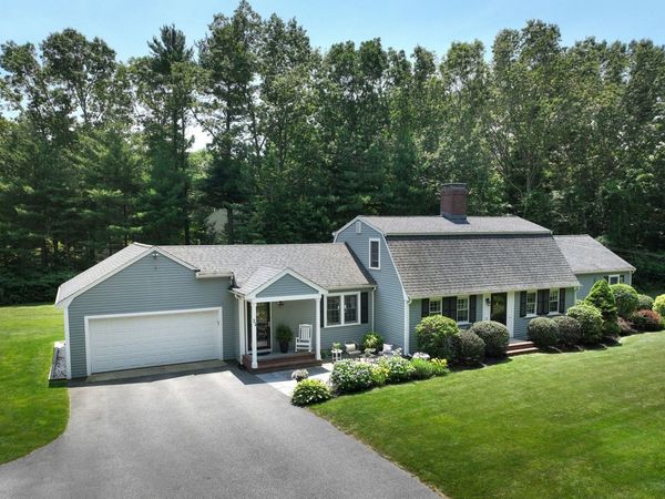 21 Earldor Circle, Marshfield, MA 02050