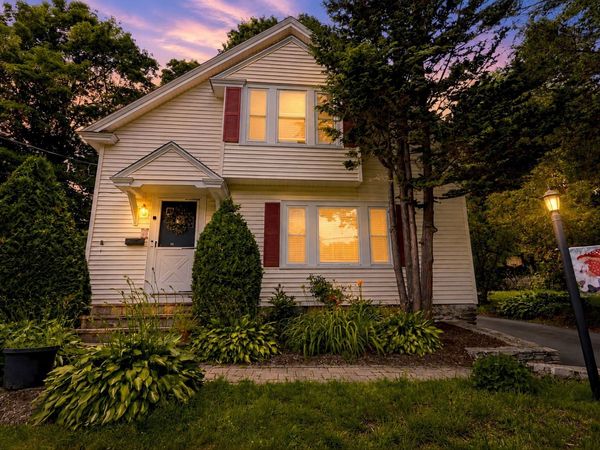 31 Wildrose Ave, Worcester, MA 01602